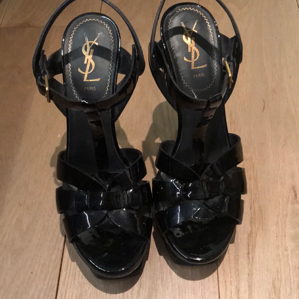 YSL TRIBUTE 105 PATENT LEATHER PLATFORM SANDALS